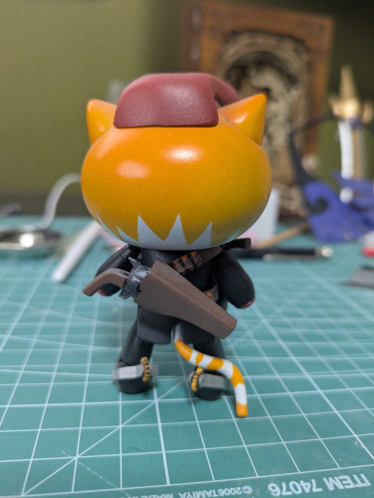 各種装飾品をプラ材とパテで仕上げてます。本当に昔の作品なんで、若干埃被ってます。「すいません！　つい……」