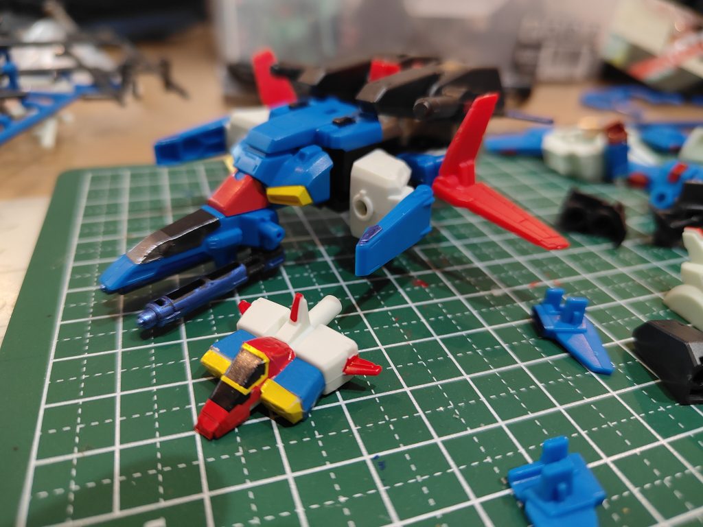 飛行機合体。色々なパターンで遊べるのは嬉しいです