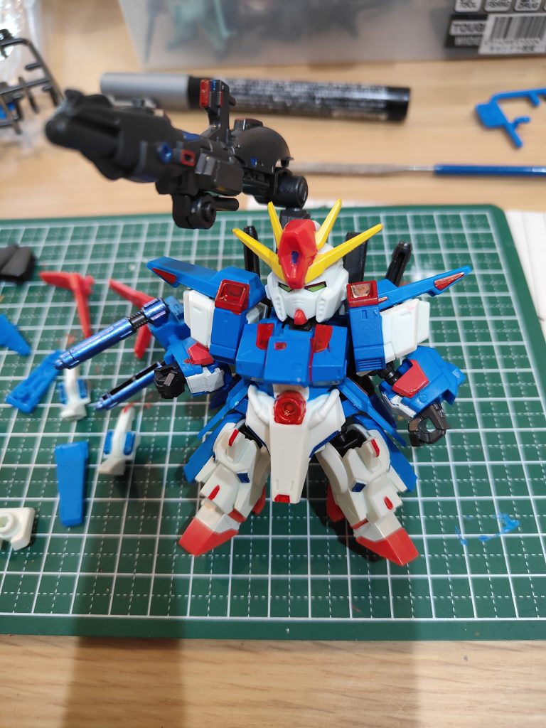 パーツ装着なかなかボリュームがあってカッコいい!