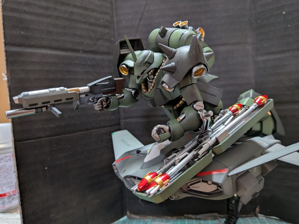 やはり逆シャア時代のMSはデカイ。