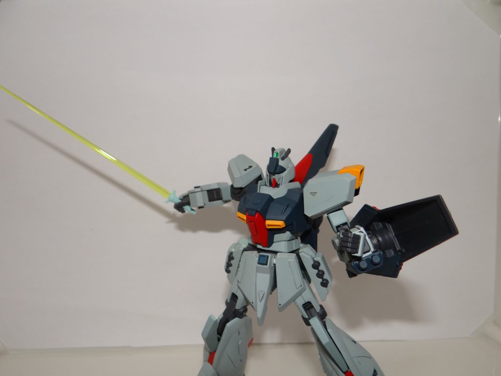 サーベルの持ち手は塗ってません