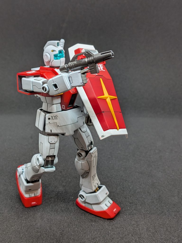 「注意しろ！新型だ、デカイぞ！」「ま、待て！相手の戦力を…！」「ビ、ビームが…！ば、化け物だぁぁぁ…！」（by　シン少尉）モブキャラには悲痛な叫びが悲しいくらい似合います😭だからこそ、モブなのですが