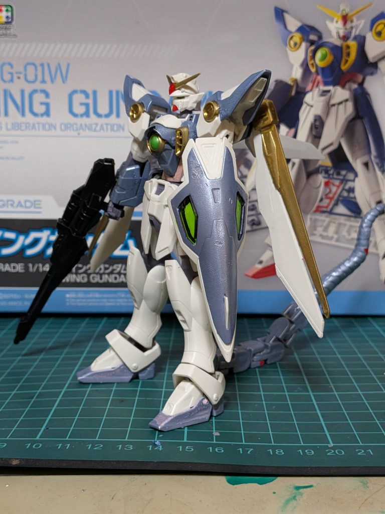 尻尾を見えるように角度変えて。