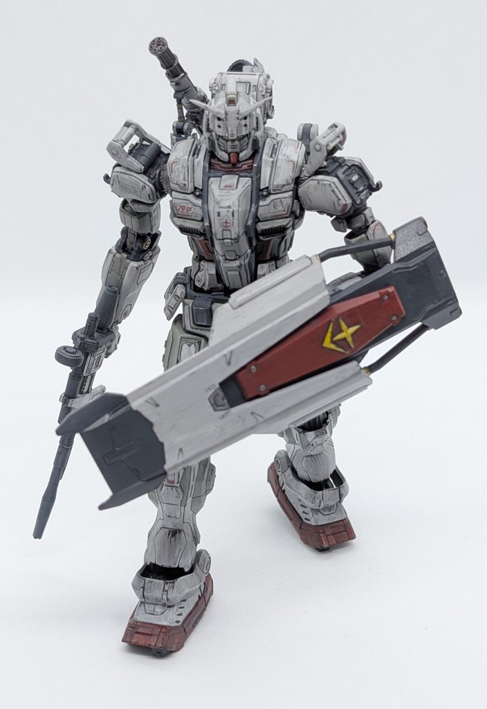 歩かせてみる。なんか怖いよこの人…！😂それに、何考えてるのかわからない目してるのもポイント高いですw 