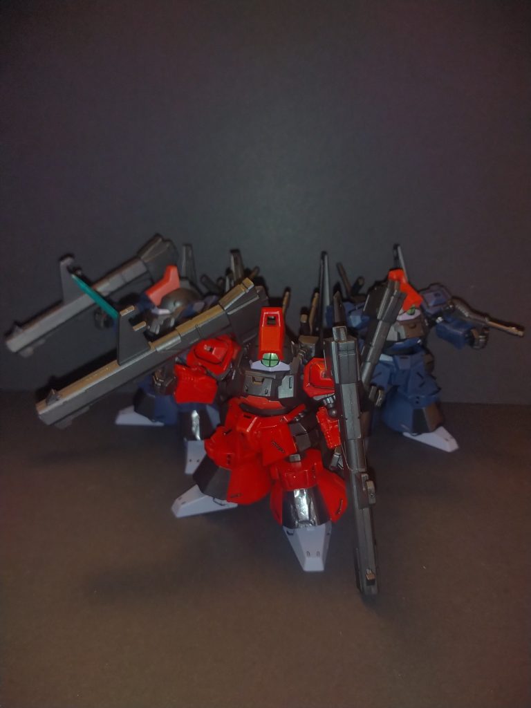 ビームサーベルは自作ですHGガンダムマークIIのランナー（クリアパーツ）を使用しました