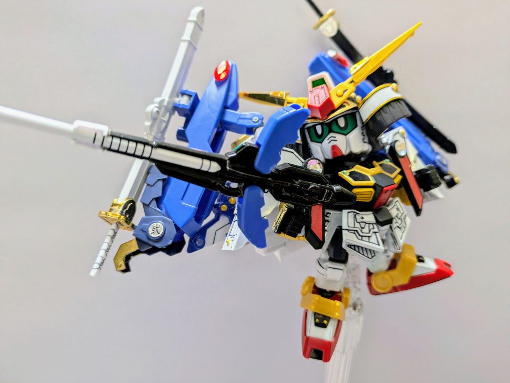 ロングライフルに薙刀を取り付けて武者っぽい武器に改造しました。