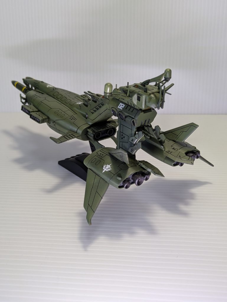 旧キットなので取り敢えずスジ彫りをしました。