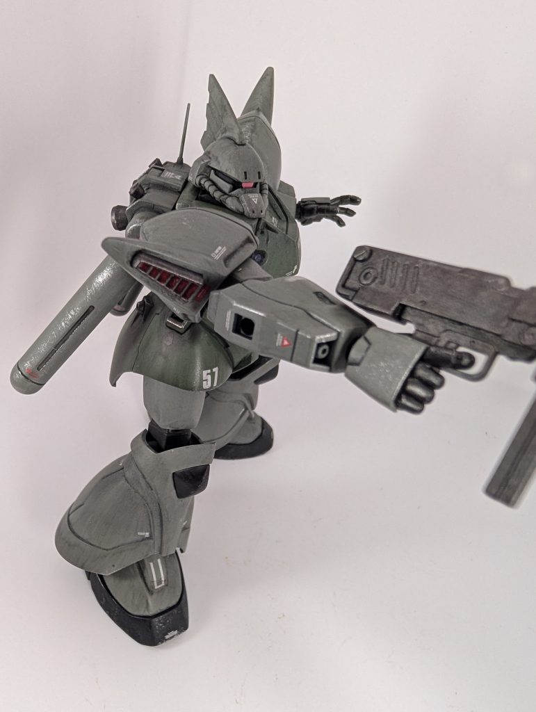 ゲルググはジオニック社製として、ゲルググマリーネも【ジオニック社】製として見てもいいんでしょうか?ま、ジオニック社のデカール貼ってますけど(笑)