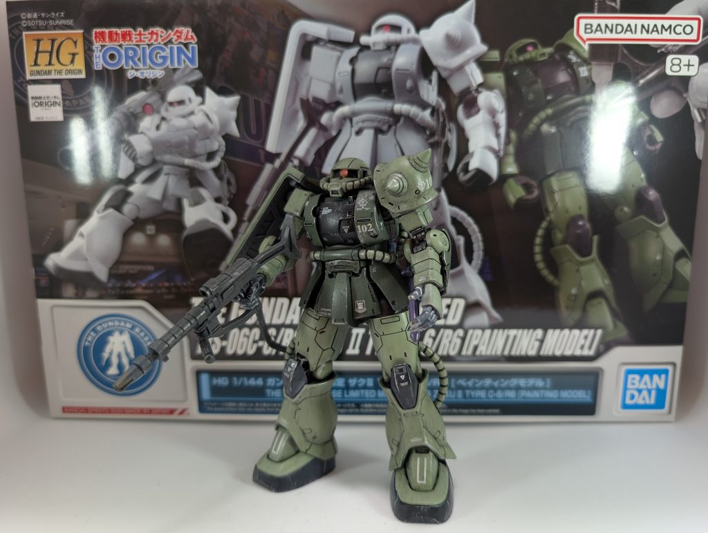 以前にガンダムベース京都店で「ザクや〜ん(zaku-kao6)」と何も考えずに気軽に飛びついて購入したんですが【全塗装】が前提と思うと面倒くさくなって後回しにしてました💦大好きなザクなのにゴメンよぉぉぉ(zaku-kao9)