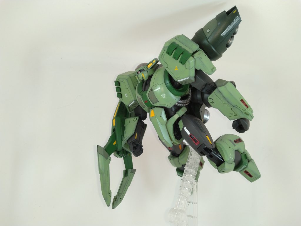 索敵中その②。胴体と首が前後稼働するので巡行ポーズ取りやすいです。