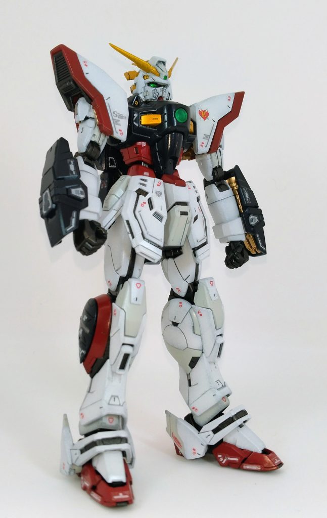 RGゴッドガンダムと同じく可動域が広いので、様々なポーズがとれます。