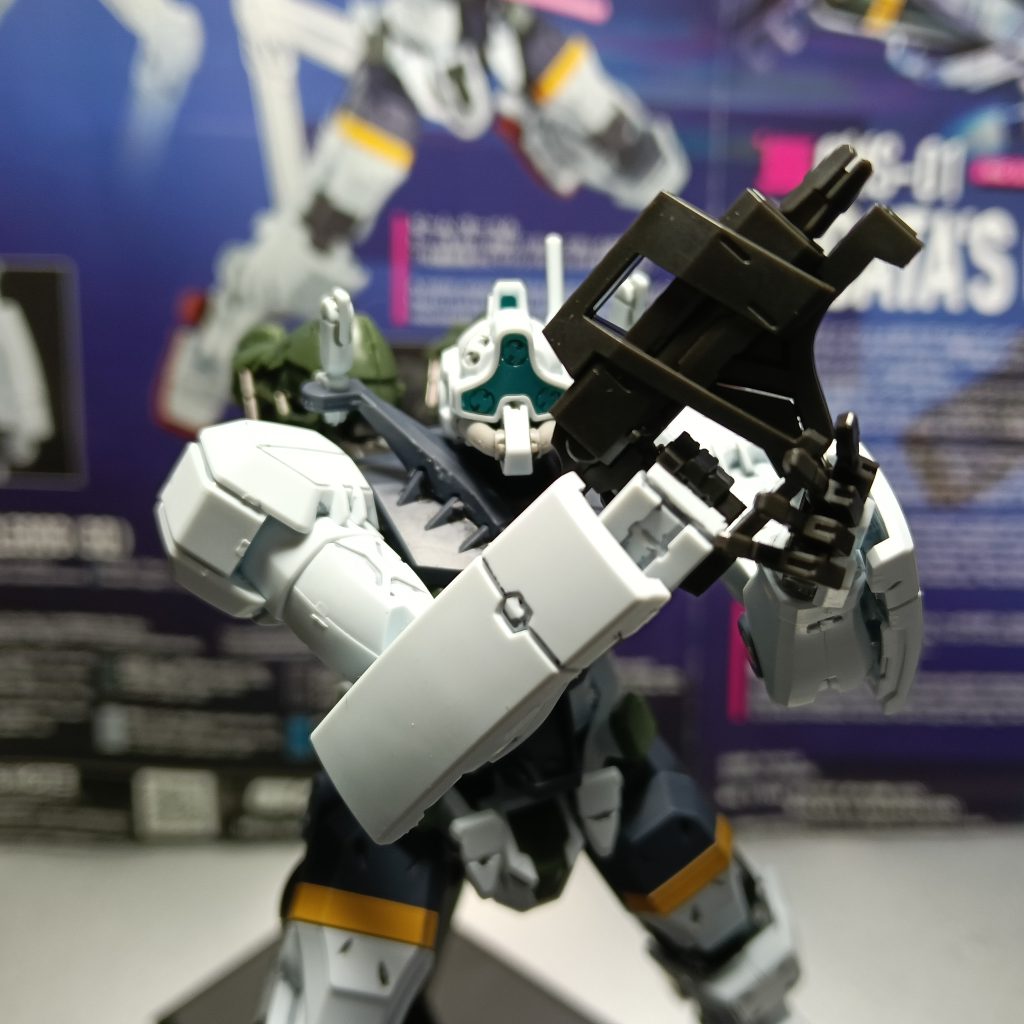 ビームスプレーガンはジム専用ではないとかGQの設定が嬉しかったりする