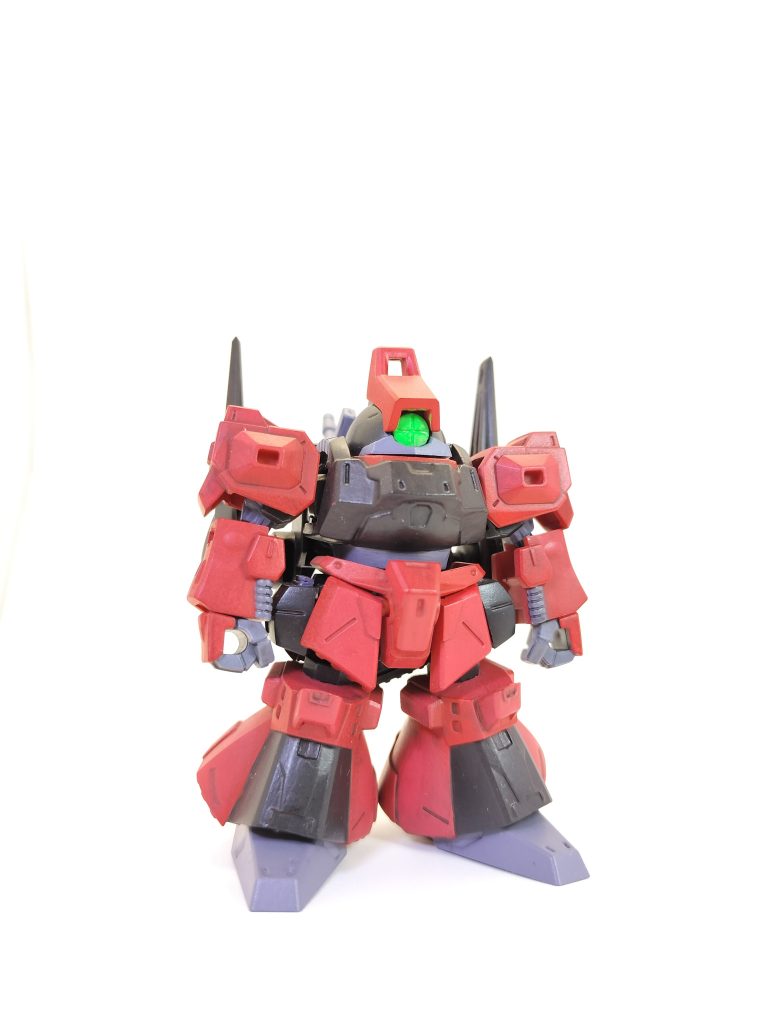 リック・ディアスのずんぐりむっくりと言いますか、ガッチリした体型はこの等身に合いますね。カッコいい。Zに出てくるMSは好きなデザインのものが多いです。ギャプランとか出ないかな…