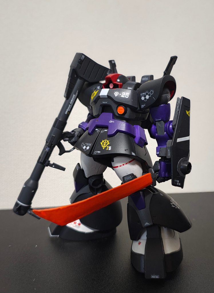 ガイア機多分踏み台にはされませんね笑ヒートサーベルの刀身をプラバンで作りました!ランドセルはハイザックのを持ってきました。
