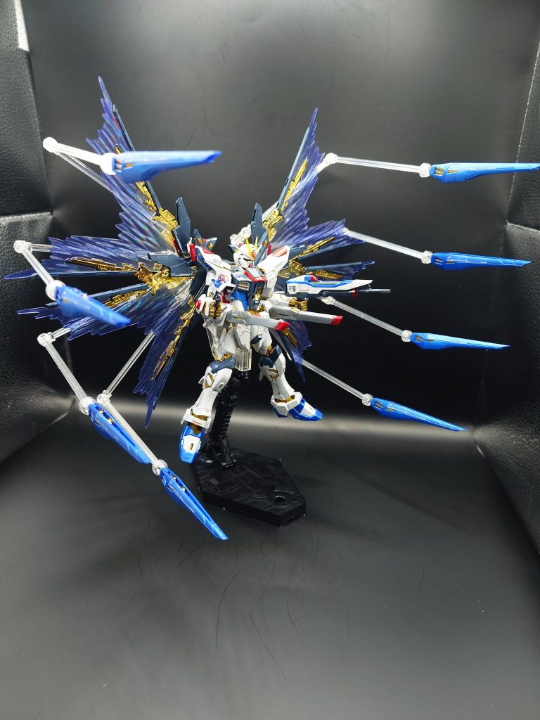 同じくプレバン限定の天空の翼です。迫力もディスプレイ範囲も増々です！