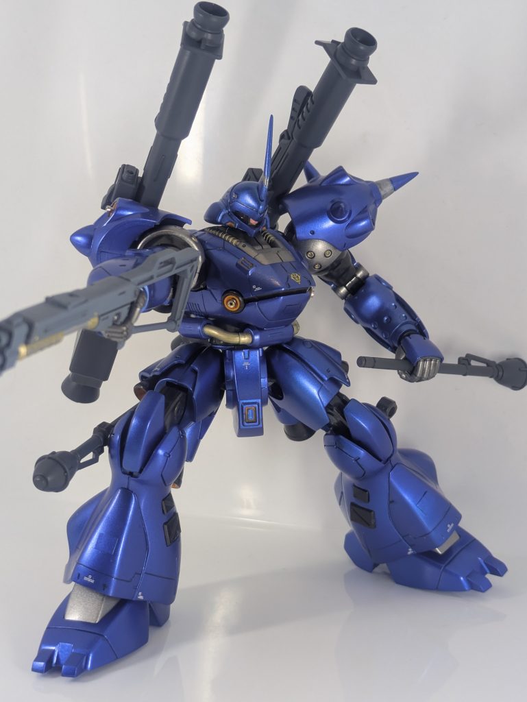 武器庫ってイメージで、装備がめちゃくちゃ多いです。HGで可動はちょっと微妙ですが、プロポーションはマッシブでカッコいいキットです。