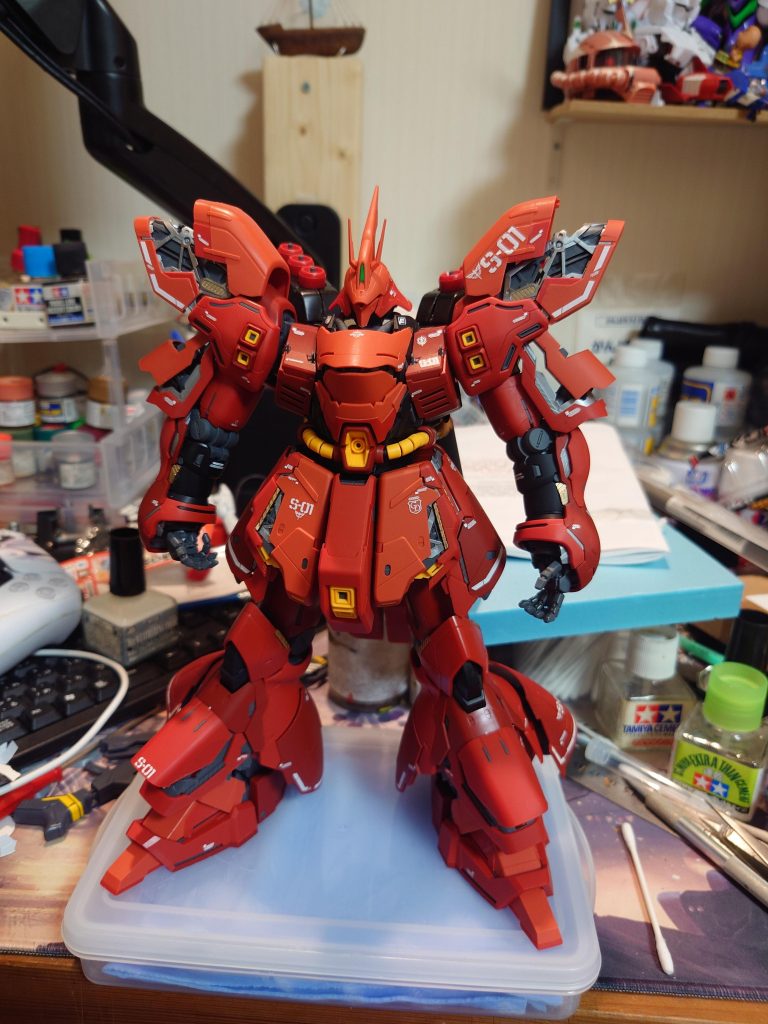 やはり、MGなので大きいです…コチラはウェザリング前の写真です。