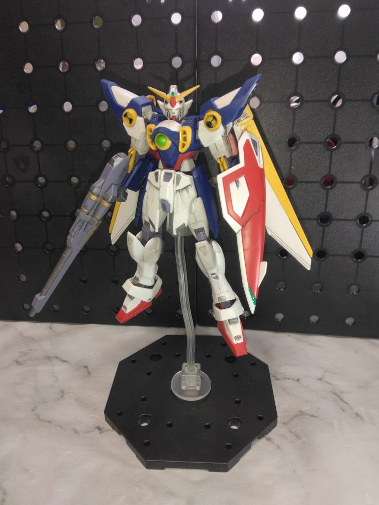 HG版も以前制作しましたが、10年前の物と比べてもプロポーションはそんなに変わらず。シールドの可動やサーベルの収納、抜刀は出来ませんがガンダムWを知る入口、プラモ入門としても、かなり良いキットだと思います。