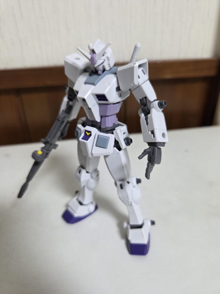 HG 1/144 G-3ガンダム(beyond global ver.)私の愛機であるG-3を少し弄りましたシンプルな造形はなんか無性にカスタマイズしたくなりまして、3mm穴と3mmジョイントを追加しました！今回はポージング編です！ 