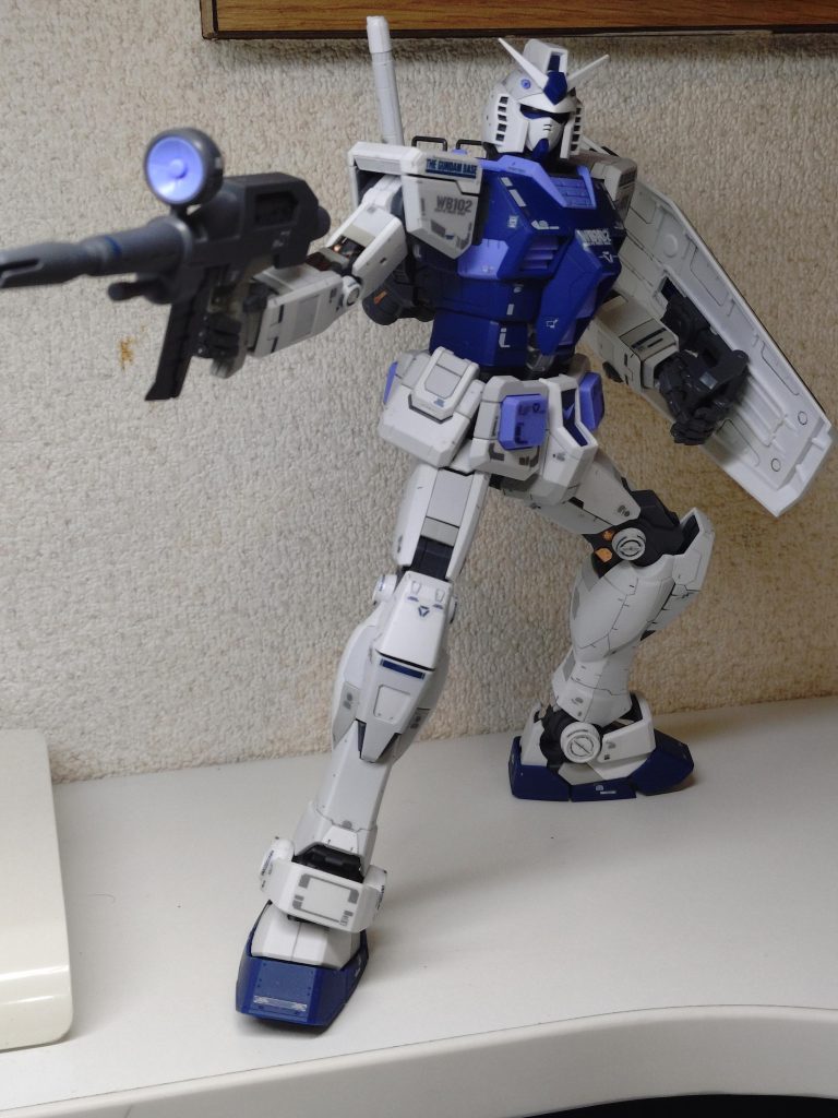 新しい世代のスタイリッシュな機体もカッコいいですが、ファースト世代の「いかにもロボット」という雰囲気が、個人的に良いなと。