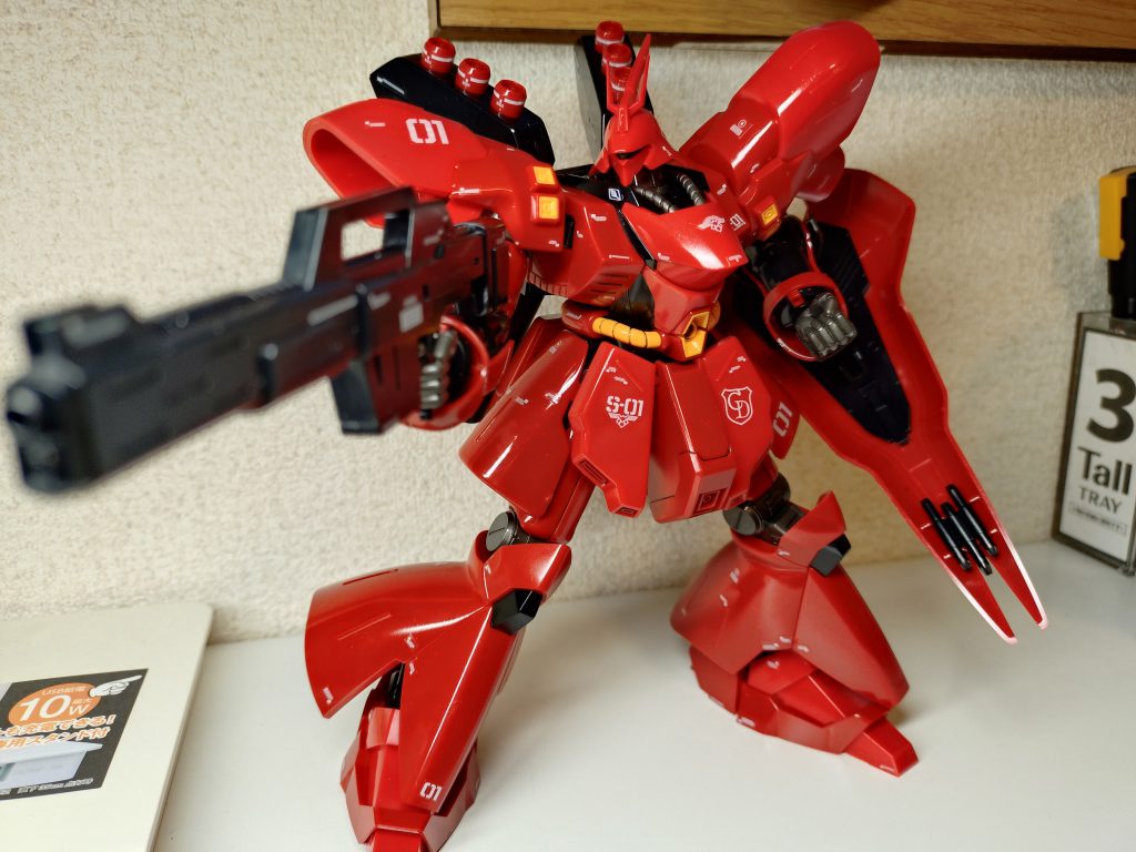 股関節部分のジョイントが、もう少し可動域広かったらなぁとは思いますが、十分カッコいいキットですね！