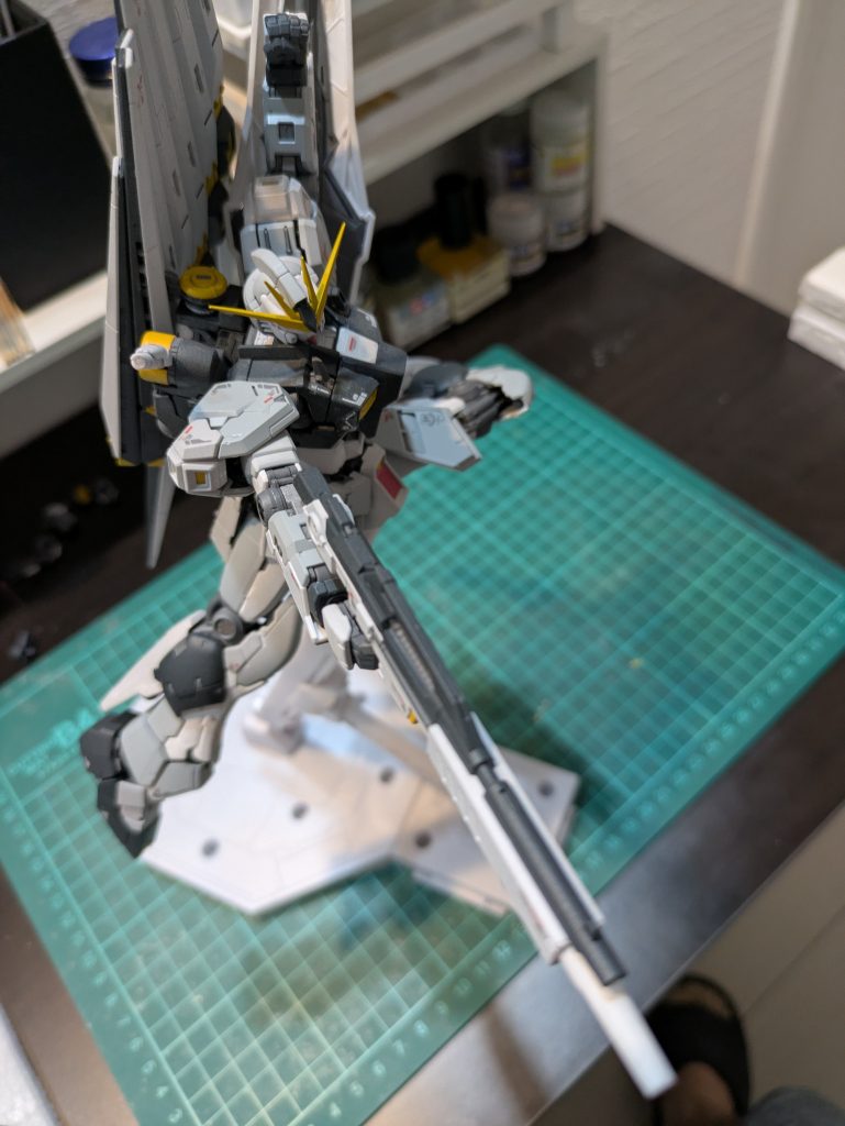RG νガンダム完成‼️–5枚目/制作者：@jiro_eclipse_23