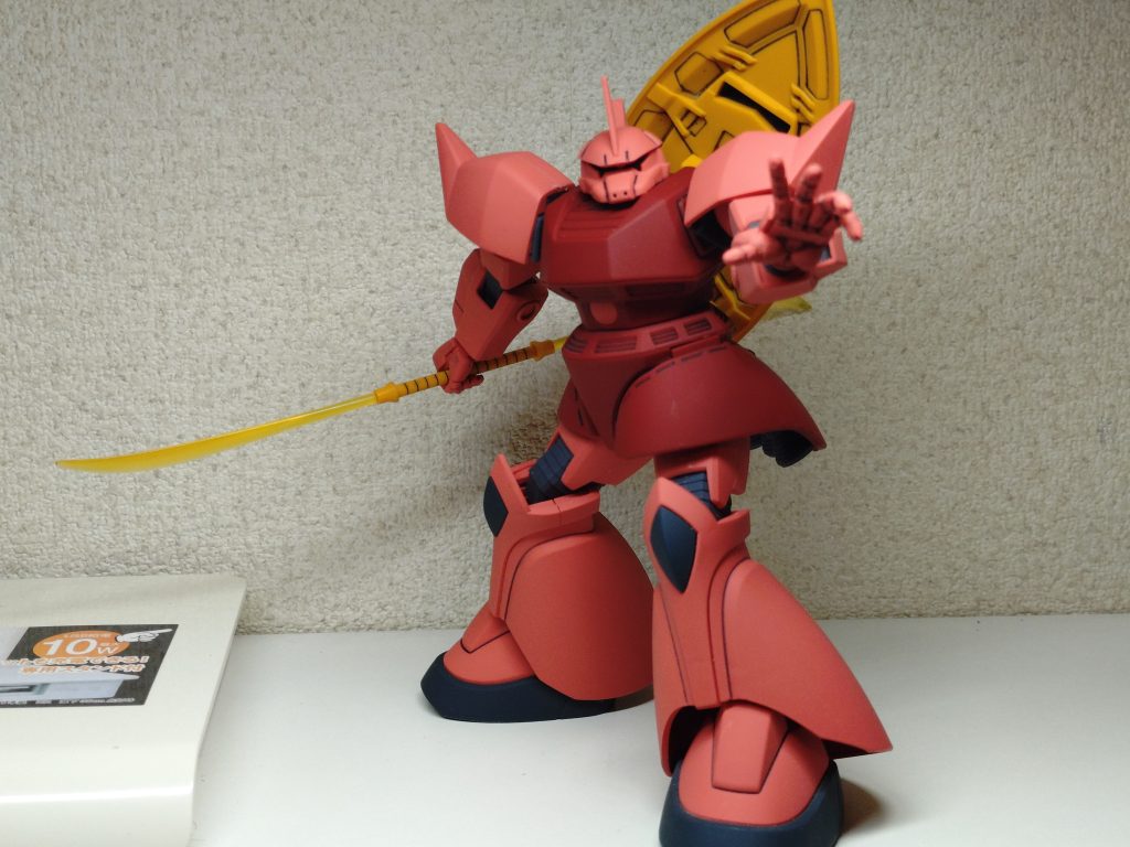 つや消しトップは万能薬かと思うくらいに、成型色でも十分引き締まります。