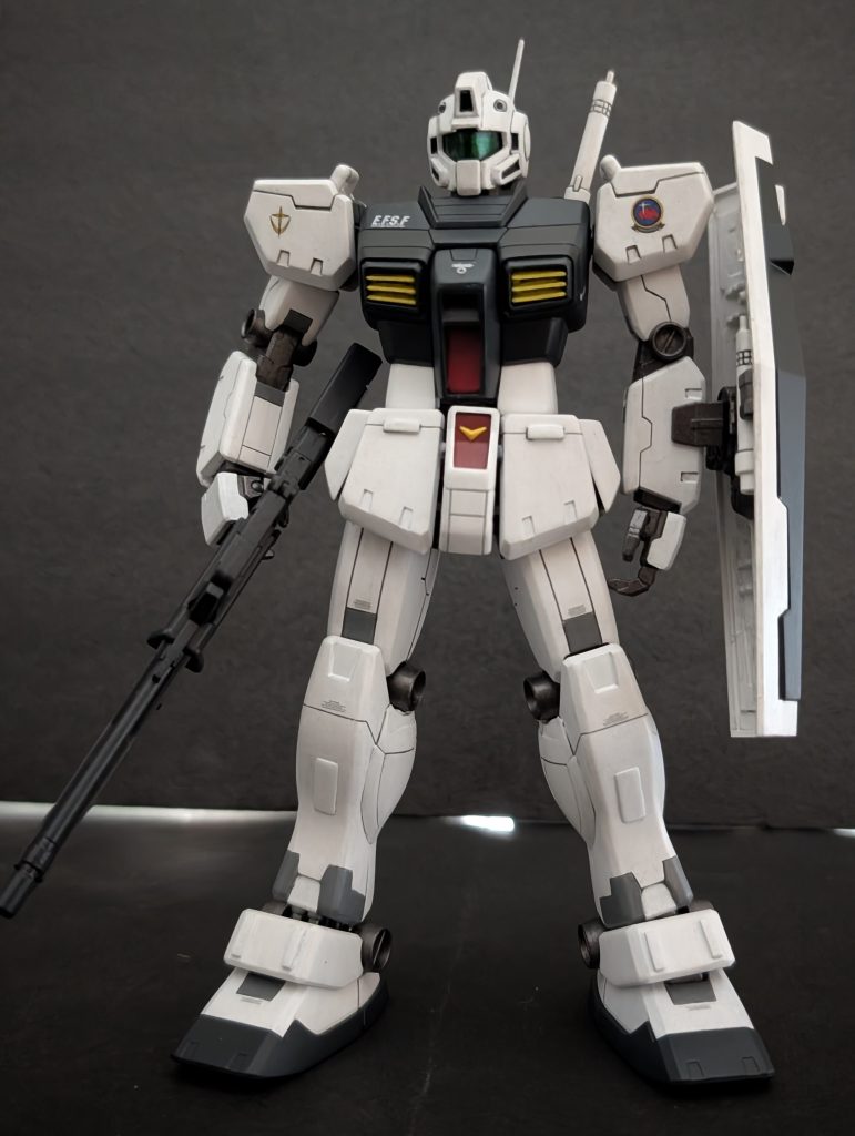 胴体2mm延長、スジ彫り、プラ板など大変でした。