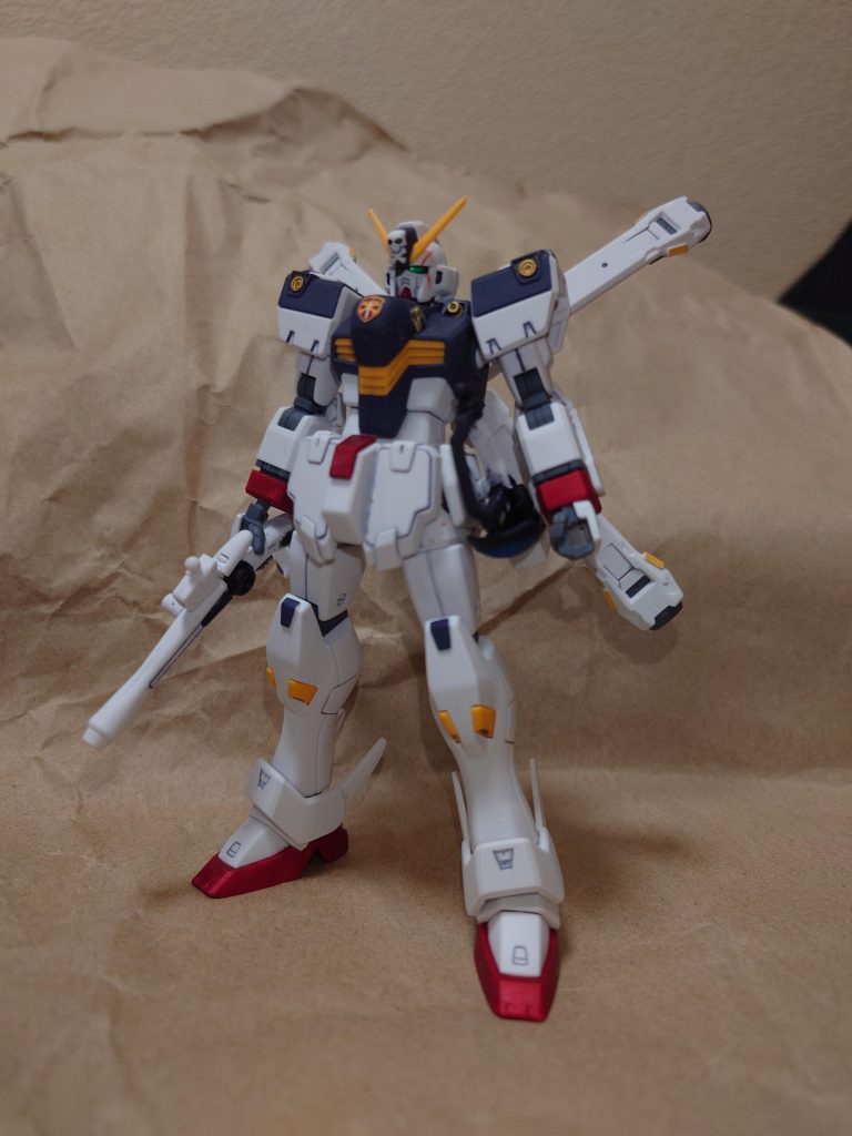 基本は部分塗装と、スミ入れ、つや消しのみです細かい作業はまだ難しい……