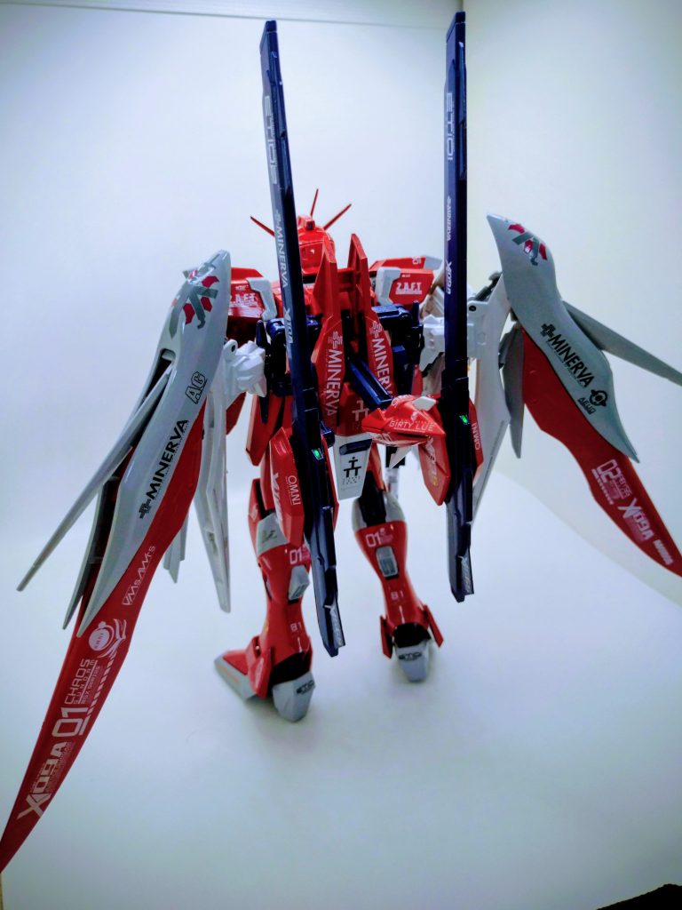 後姿も、なかなかカッコいい(笑)デスティニーインパルスとはバックパックのデザインが違うんですよね〜