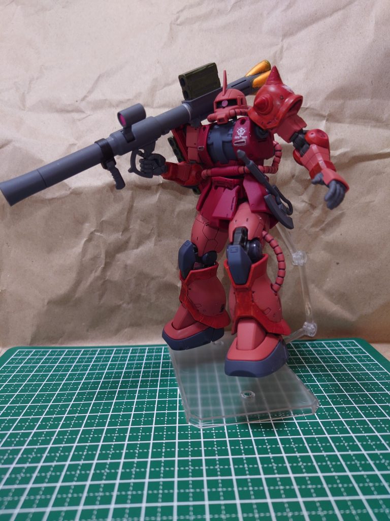 作ってて思いましたが、RGのシャアザクよりこっちの方が好きかも。