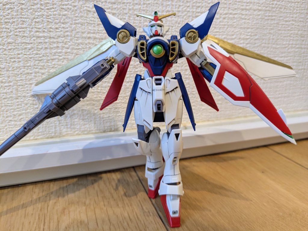 最後に、ウイングといえばコレの１枚で締めです。やっぱりEGは良いですね！作りやすいし可動域も良いし、塗装もしやすいパーツ配置になってるし。いじるか色を変えるか悩み中ですが、何かしらしたらまたアップします。ご覧いただき、ありがとうございました！！