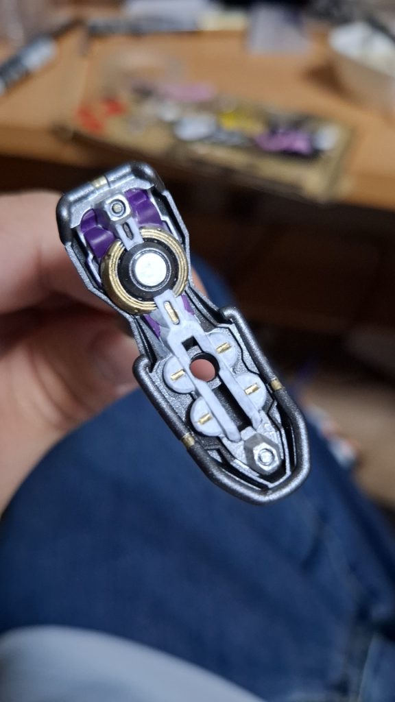 シールド裏。頑張った。