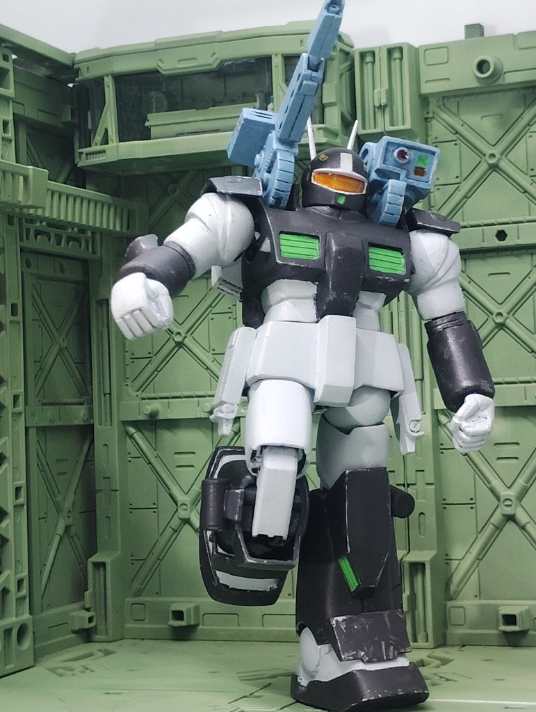 アクション脚部の可動だけは良く動きます