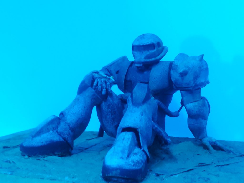 スマホのカメラに青のセロハンを貼り付けて撮った状態