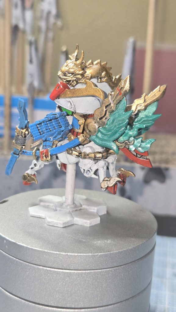 分かりズライ所ですが塗装の方法の変更をしています。今回は下地をアクリジョンのエアクラフトグレーをテキトーに筆塗りしその上からシルバーとスモールグレーを塗りそこからは、通常のカラーリングで塗りました！ 