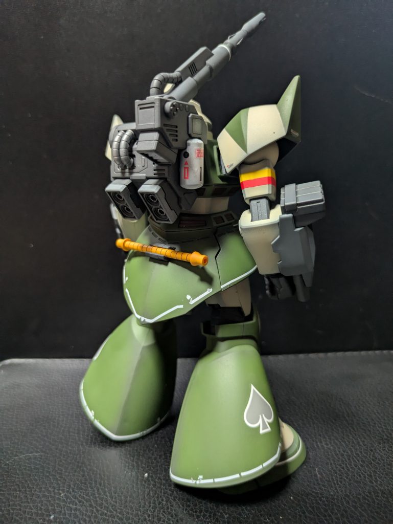 B型に似たイメージのキャノンパック！小型のタンクも誇張してみました！