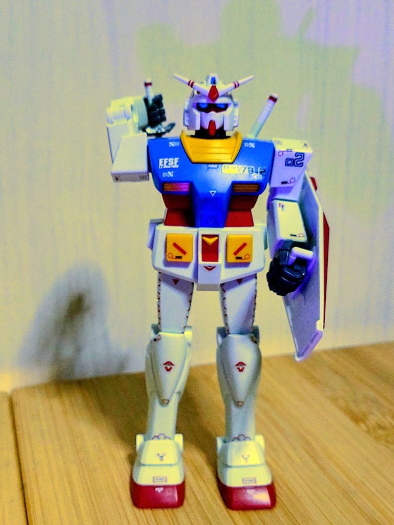 可動がガチガチの中何とかそれっぽくなったかなぁの抜刀ポージング。