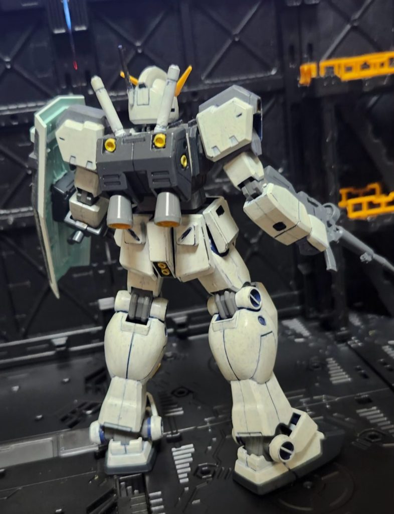 ガンダム多目的試験機八割がたジムのパーツで構成されているもののジムの二割増しの性能を記録している