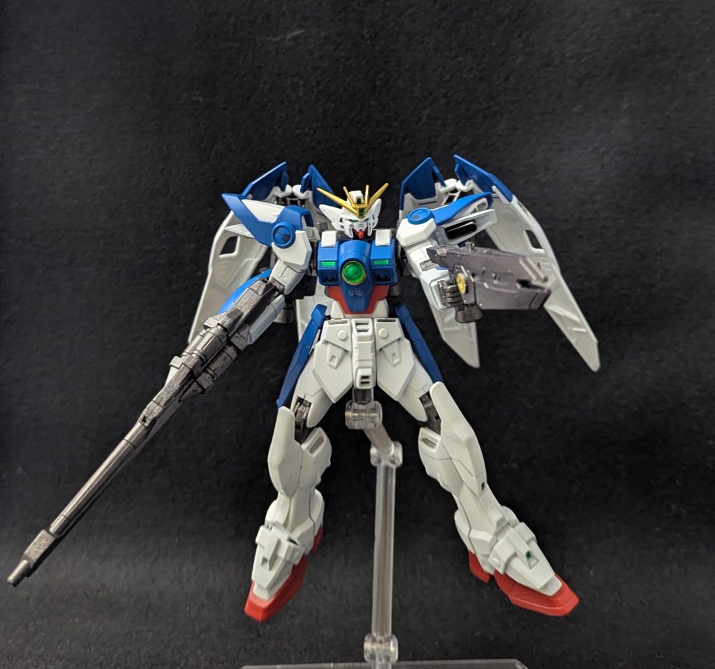 マルチバスターライフルは分離して使うことも可能ビームライフルでも通常のMSを撃破するのに充分な火力を持つ