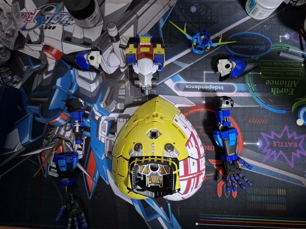 パーツ分解状態スカートはこんな感じになってます。