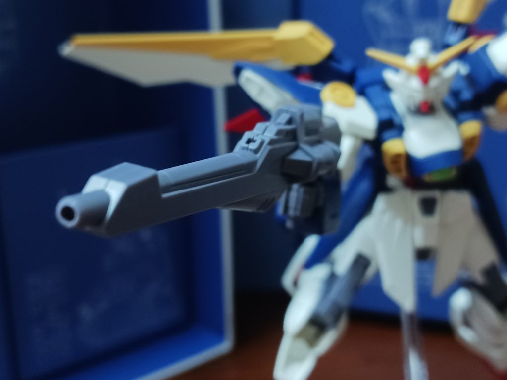 昨日買って来たんですが、つい最近までGジェネでウイングをやってたので、すごいタイミング！そしてちょっと長いライフルいいね！好きだよ。