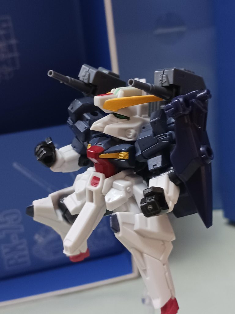 ビームガン本機のサブ武装。連射力が高く、取り回しが良い。