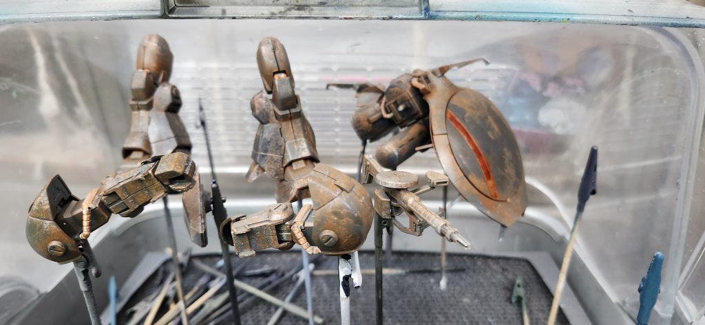 ❺ 　つや消しを吹いて仕上げる