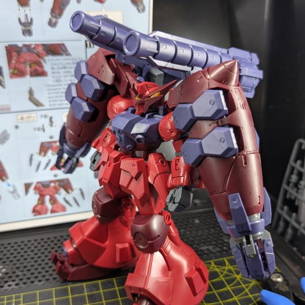 新しいミキシングをスタートさせるために今回のメインの機体になるガンダムGP-羅刹天を素組みしました✨️素組みだけでも可動やギミックにボリュームがあって最高にかっこいいキットです!☺️何よりタイトルにあるように一番好きなあの機体になれる可能性しか感じないので頑張ってみようと思います✨️YouTubeショートあげました↓（3枚目）