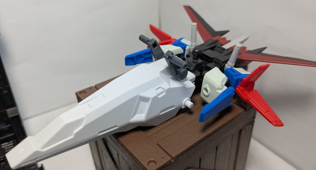 バックパックにエールストライカーを装備してます