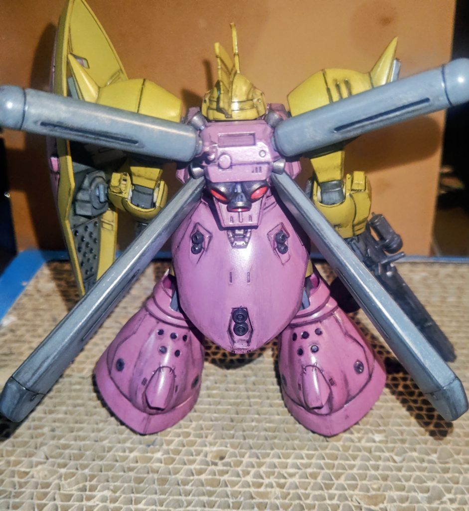 後ろ姿のゲルググマリーネです😊とてもカッコいいです😊