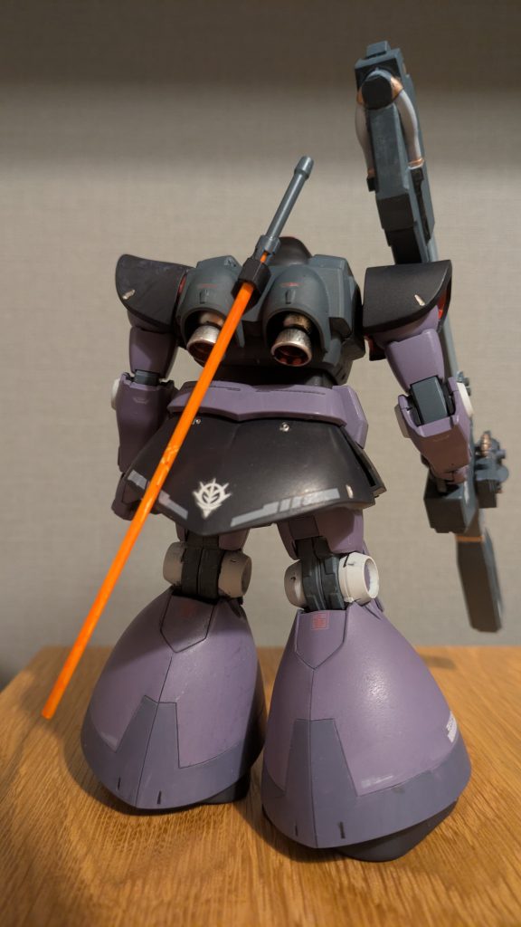 足裏と武器に色分けに力を入れてしまった。