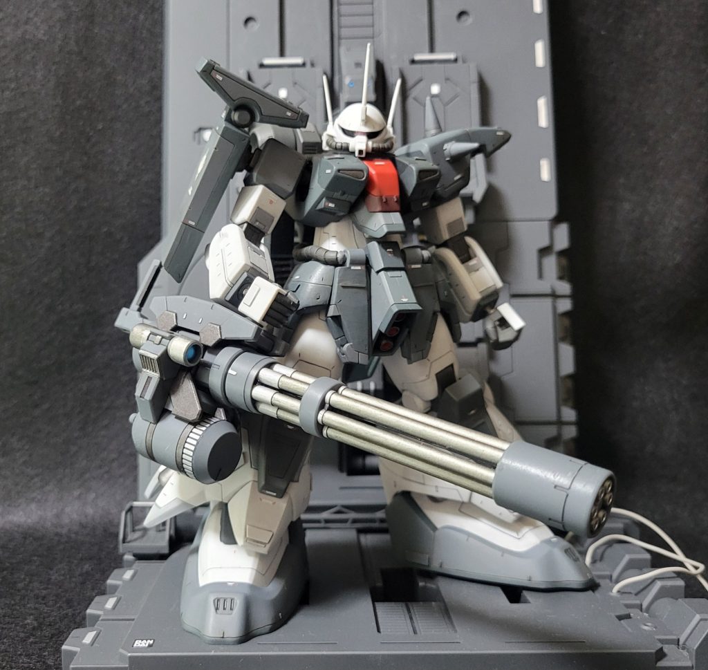 スタイル改修、スジ彫り、プラ板張り付け、部分塗装、艶消しトップコート仕上げです。