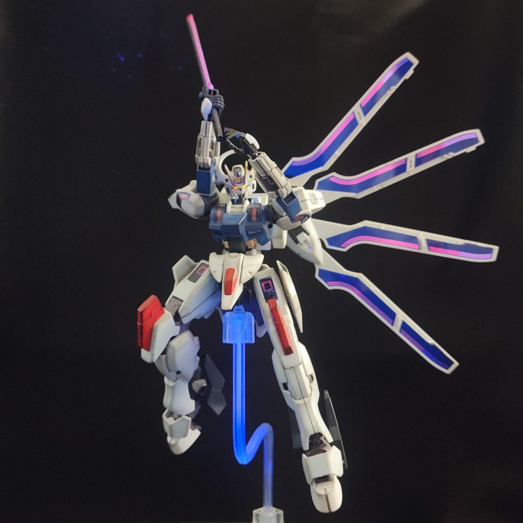 ガンダムと渡り合えるグエルが強いのかガンダムじゃないと太刀打ち出来ないほどグエルが強いのかそれとも対ガンダム戦のエキスパートだからグエルが強いのか